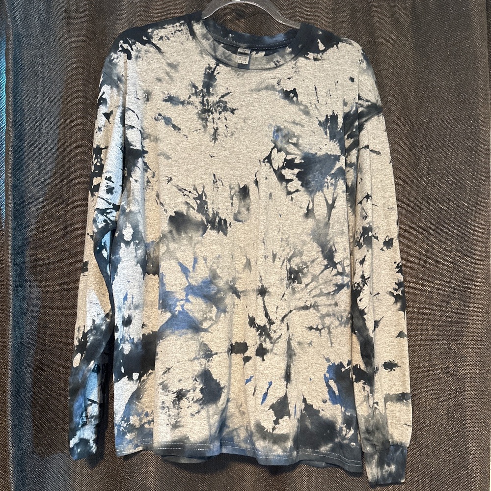 Large Long Sleeve Tie Dye Gray Tee